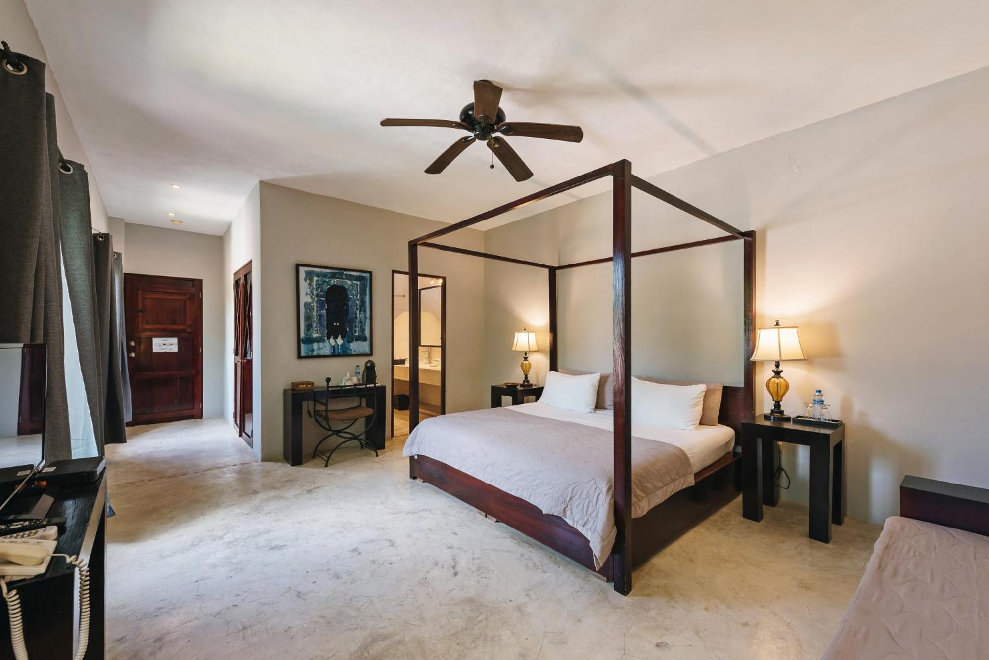 Hotel Hacienda Merida Vip Екстериор снимка