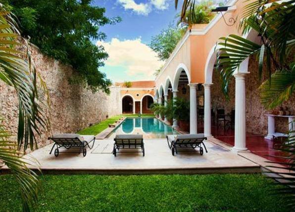 Hotel Hacienda Merida Vip Екстериор снимка