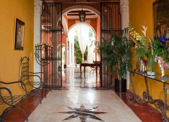 Hotel Hacienda Merida Vip Екстериор снимка