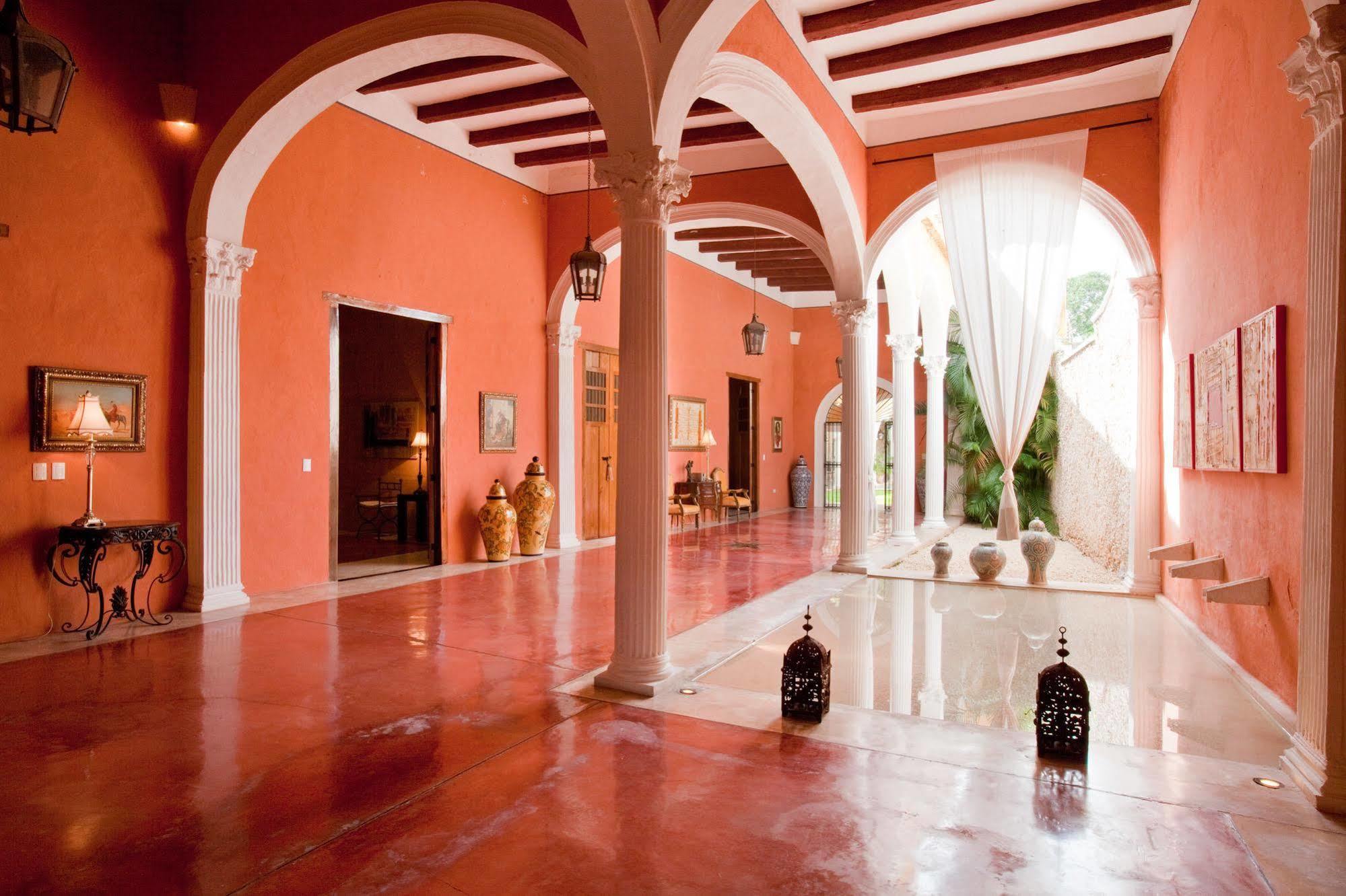 Hotel Hacienda Merida Vip Екстериор снимка
